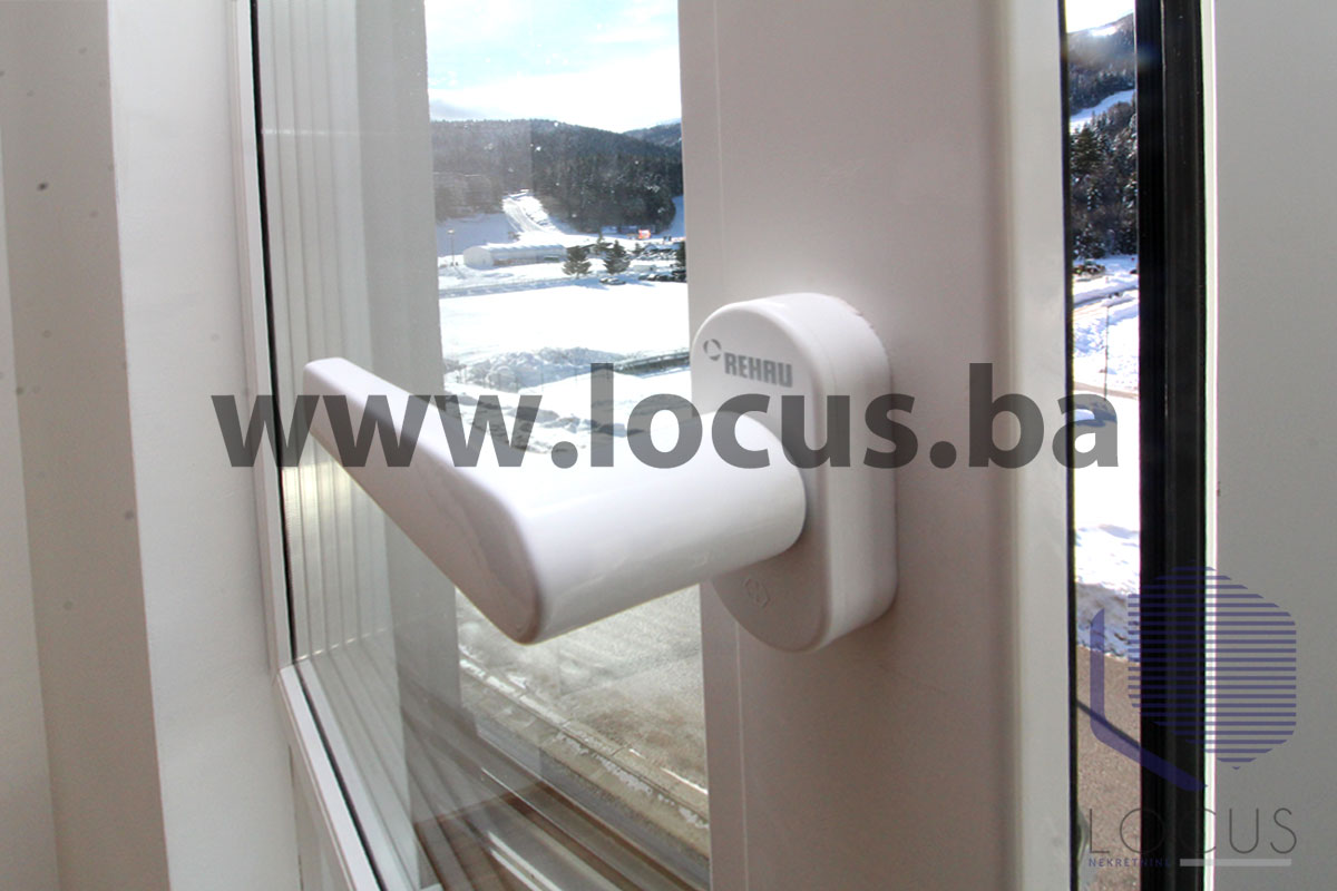 14.Vanjska PVC stolarija- REHAU.jpg